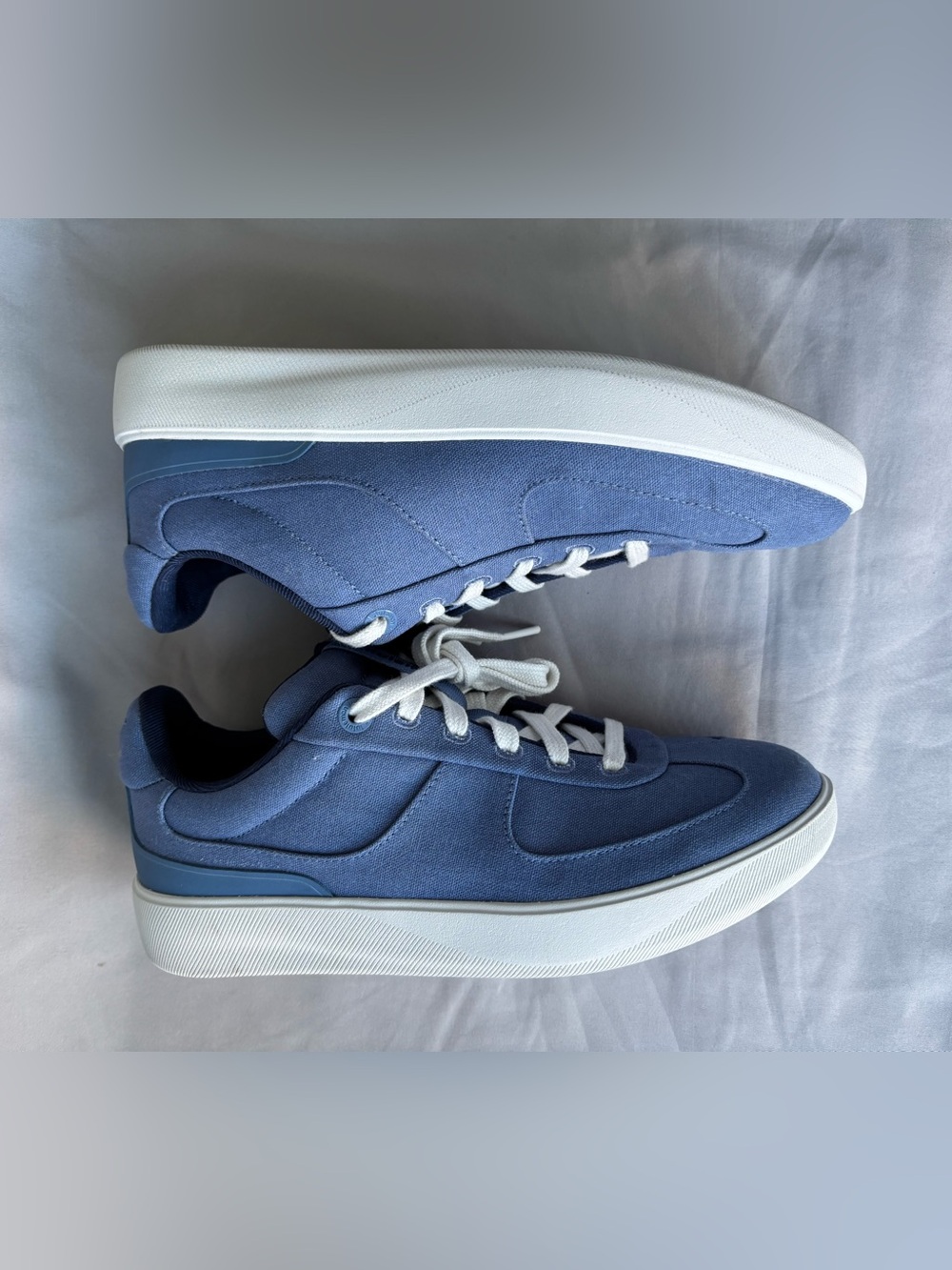 lululemon athletica Blue and White Women's Athletic Sneakers Size 9